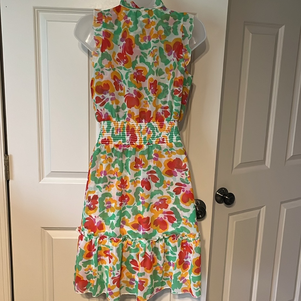 Cabi Cinched smocked waist Dress Ruffle at bottom, sleeves & neck Size XS - Picture 6 of 9